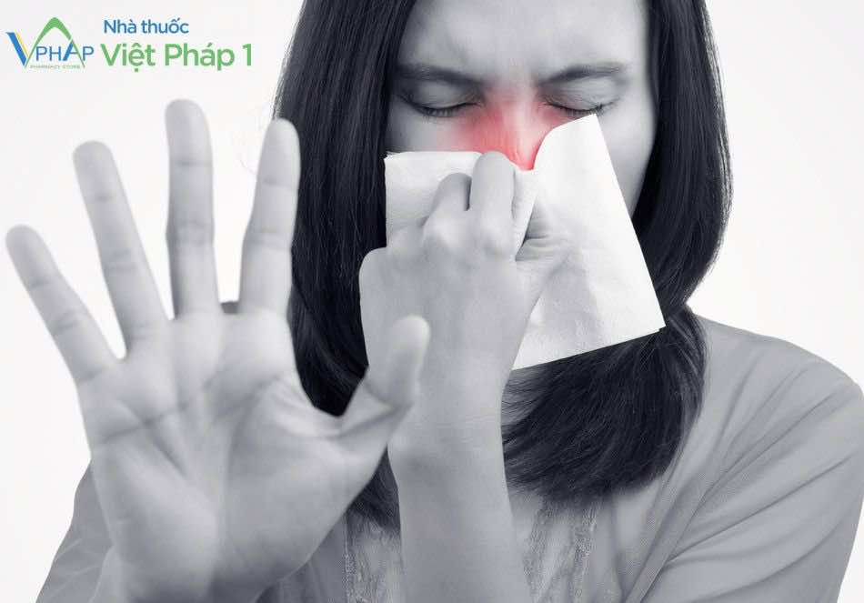 Viêm mũi dị ứng là bệnh có các triệu chứng khá giống với cảm lạnh