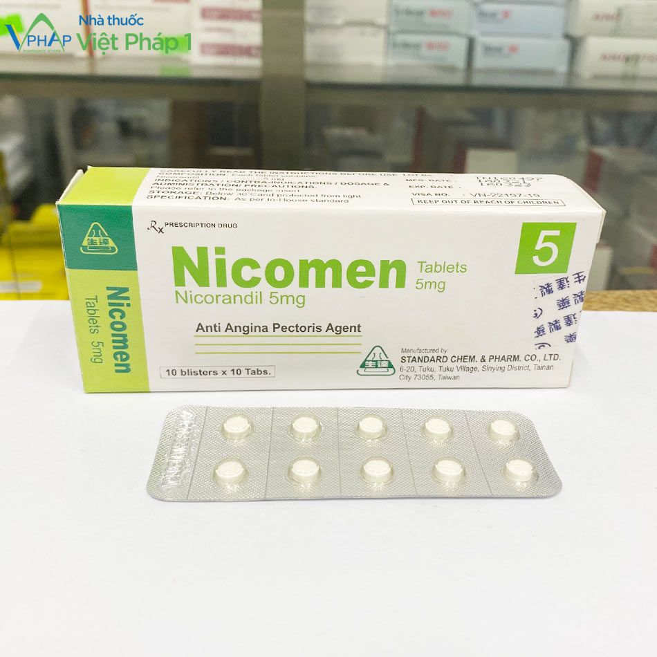Hộp và vỉ thuốc 10 viên nén Nicomen 5mg chụp tại Nhà Thuốc Việt Pháp 1