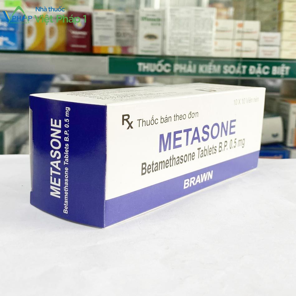 Hộp thuốc Metasone nhìn nghiêng