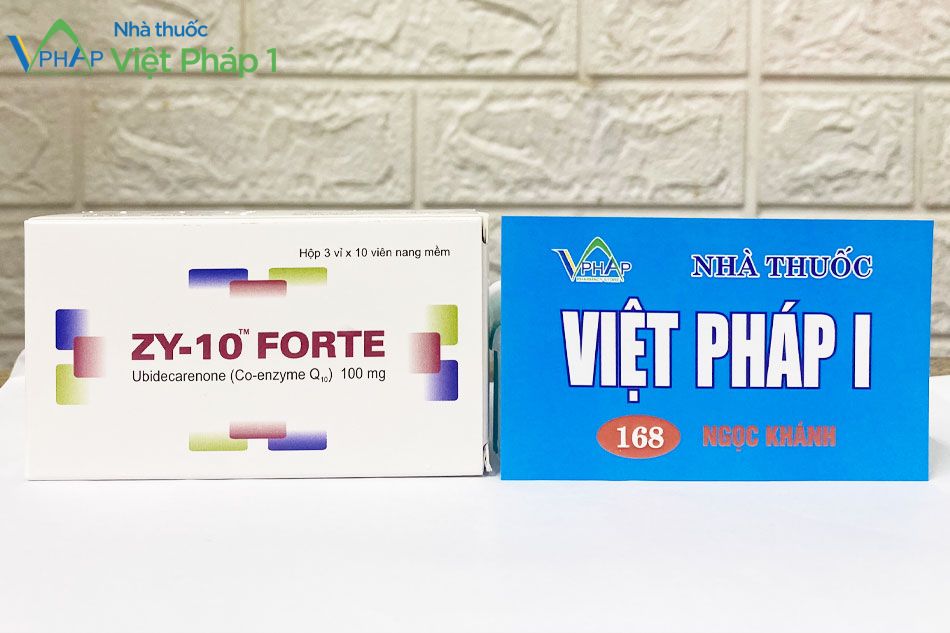 Hộp thuốc Zy-10 Forte và card visit Nhà thuốc