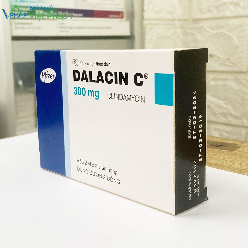 Hộp thuốc Dalacin C