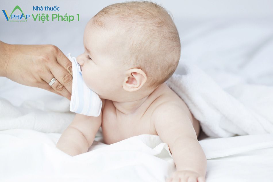 Dung dịch nhỏ mũi Nebial 3% phù hợp với trẻ sơ sinh và trẻ nhỏ