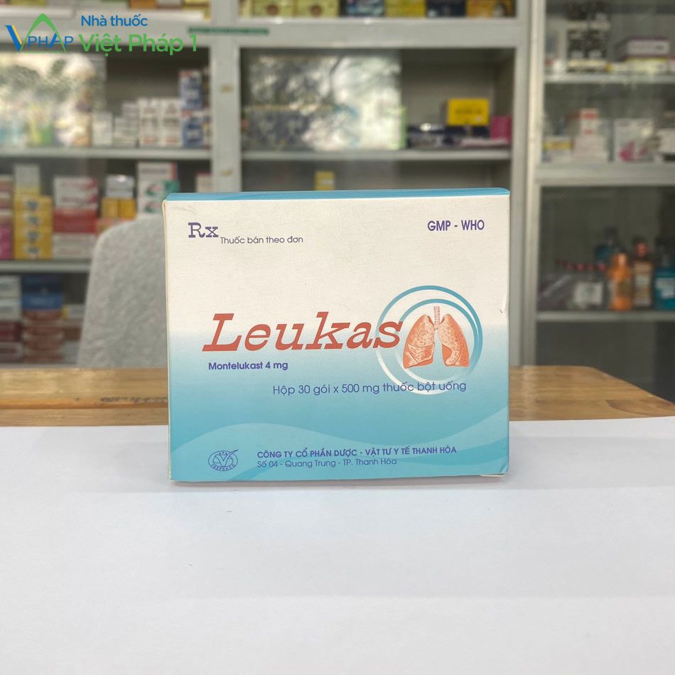 Hộp thuốc Leukas 4mg được chụp tại Nhà thuốc Việt Pháp 1