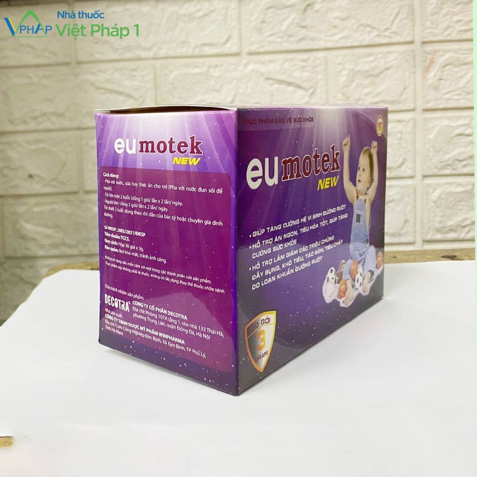 Mặt nghiêng hộp sản phẩm EUMOTEK New được chụp tại Nhà Thuốc Việt Pháp 1