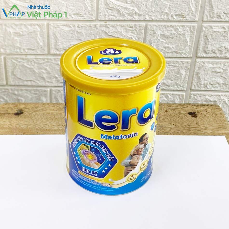 Lon sữa ngủ ngon Lera 450 gram được chụp tại Nhà Thuốc Việt Pháp 1