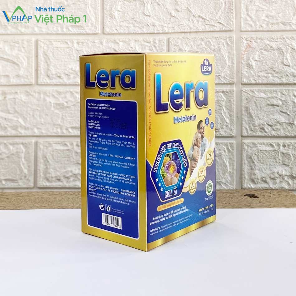 Mặt nghiêng của sữa Lera hộp giấy 6 gói 15g được chụp tại Nhà Thuốc Việt Pháp 1