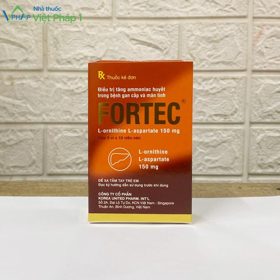 Hình ảnh của hộp thuốc Fortec được chụp tại Nhà Thuốc Việt Pháp 1