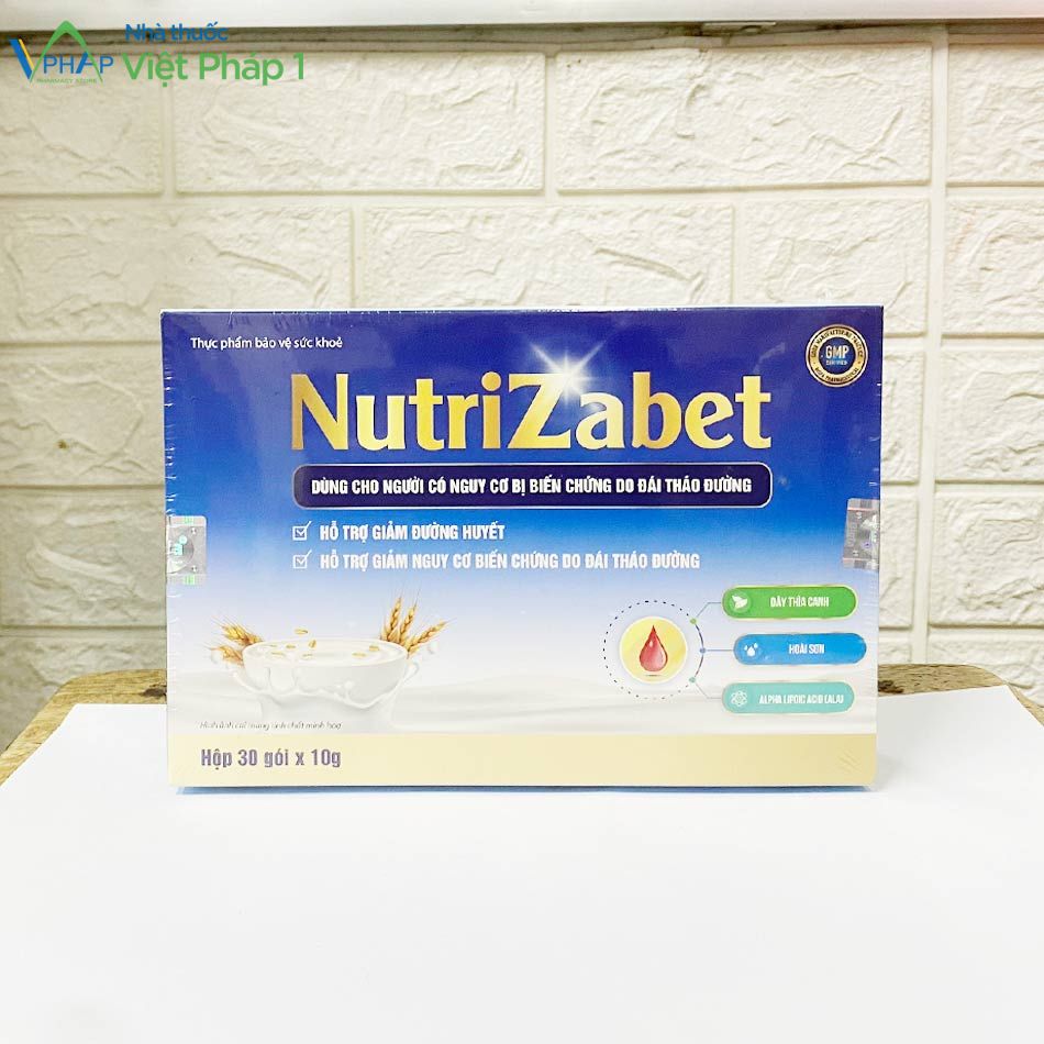 Hộp sản phẩm NutriZabet được chụp tại Nhà Thuốc Việt Pháp 1
