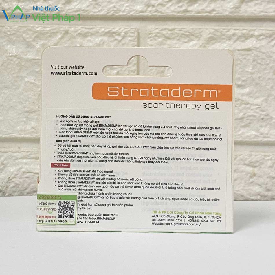 Mặt sau hộp thuốc Strataderm 5g