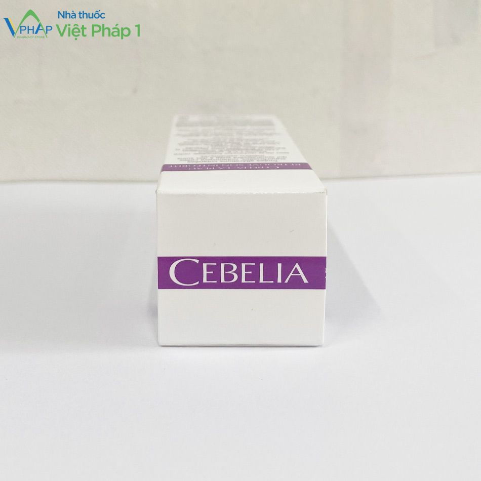 Sản phẩm bôi sẹo Cebelia được chụp tại Nhà Thuốc Việt Pháp 1