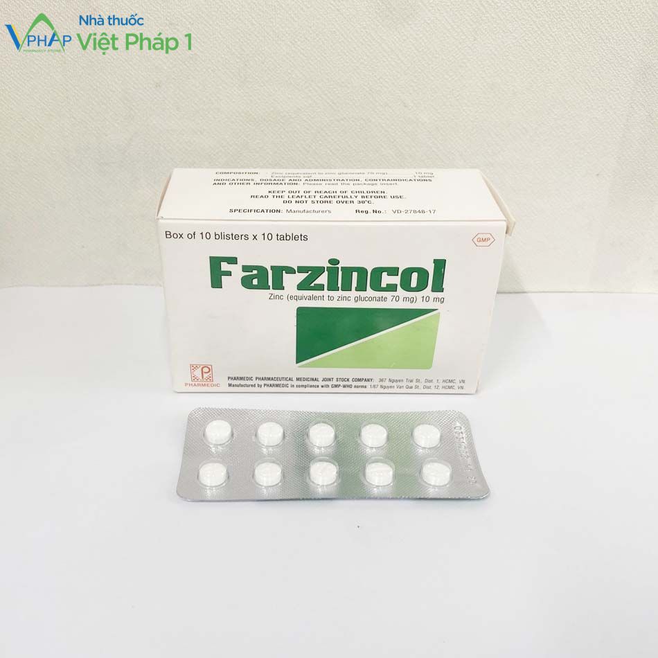 Hình ảnh hộp và vỉ Farzincol chụp tại Nhà thuốc Việt Pháp 1 