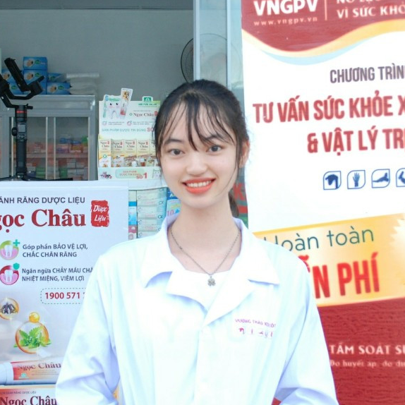 Dược sĩ Khuất Hồng Ngọc